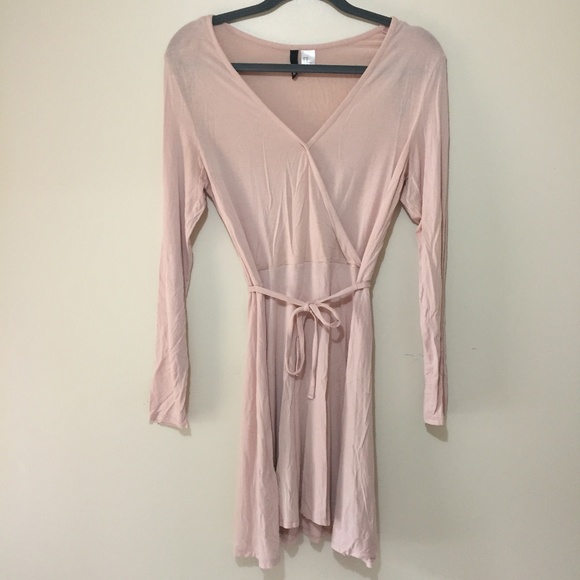 H&M Dresses & Skirts - 5/$30 Blush Pink Cute Summer Dress - Size 10